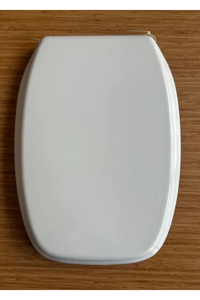 Beyaz Fiesta Klozet Kapağı, şık ve dayanıklı banyo aksesuarı ürün görseli 1