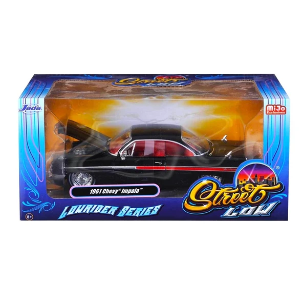 Metal 1:24 1961 Chevy Impala Model Araba - Resim 6
