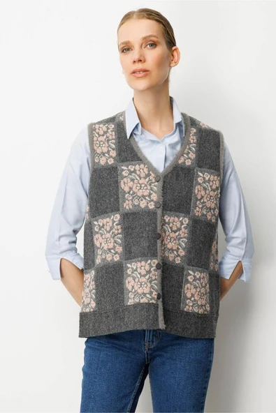 24084 DESEN TRİKO PITIRCIK ÇİÇEKLİ PATCHWORK KEÇE YELEK - Resim 8