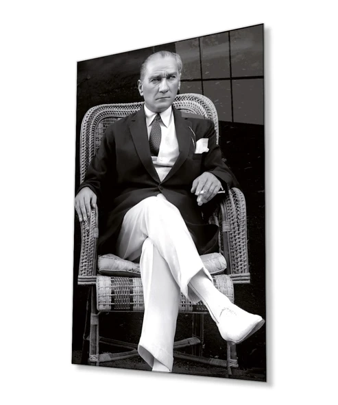 Atatürk Portresi Cam Tablo, Ev ve Ofis Duvar Dekoru, Hediyelik Büyük Temperli 4 mm Cam Tablo ürün görseli 1