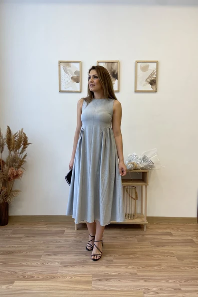Büzgü Detaylı Uzun Kloş Elbise - Resim 12