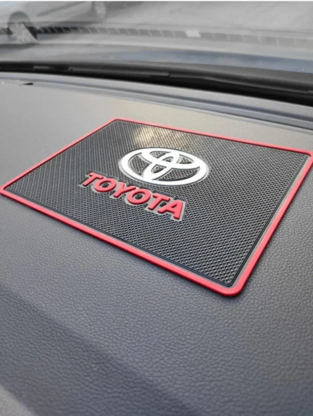 Toyota Kaymaz Torpido Pedi ürün görseli 1