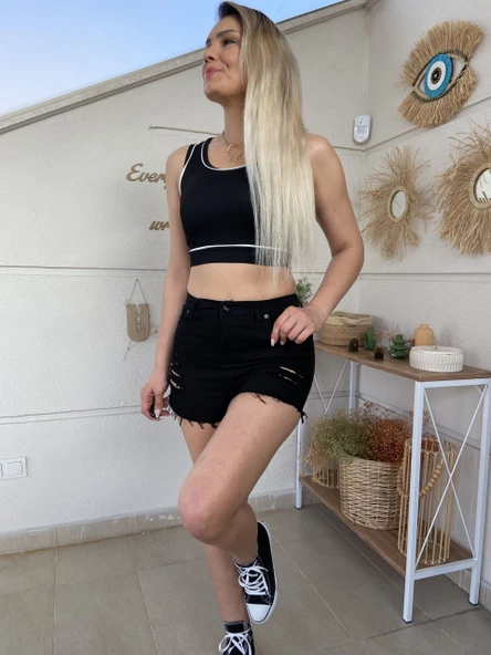 Yırtıklı Likralı Jean Şort ürün görseli 1