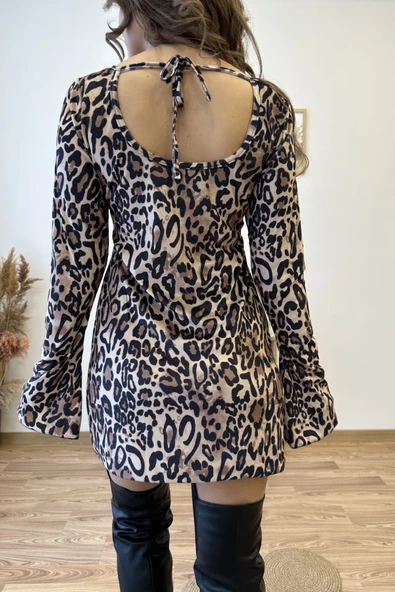 Leopar Desenli Kadife Mini Elbise - Resim 6