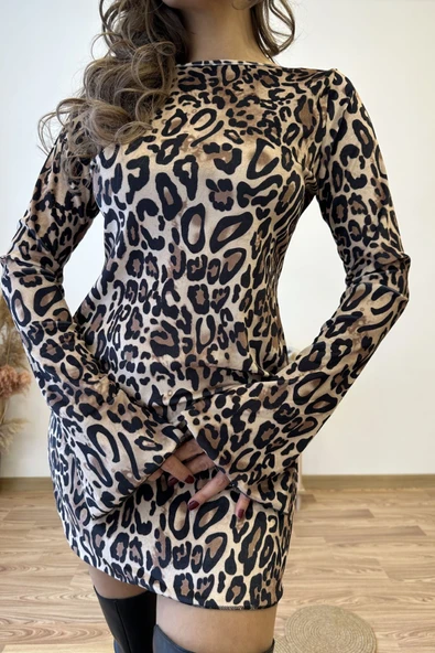 Leopar Desenli Kadife Mini Elbise - Resim 7