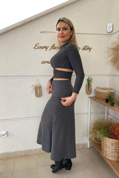 Antrasit Örme Kumaş Etek Bluz Takım - Resim 4