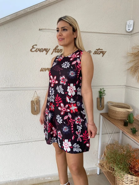 Bisiklet Yaka Çiçekli Mini Elbise ürün görseli 1