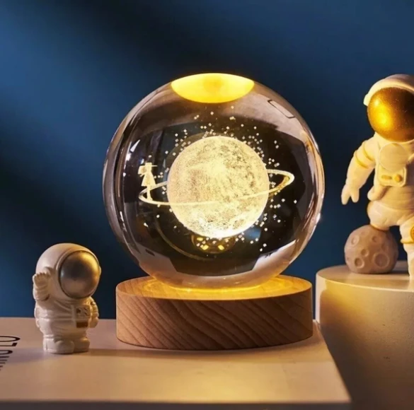 3D Kristal Cam Küre Ahşap Kaideli Gece Lambası - Satürn ürün görseli 1