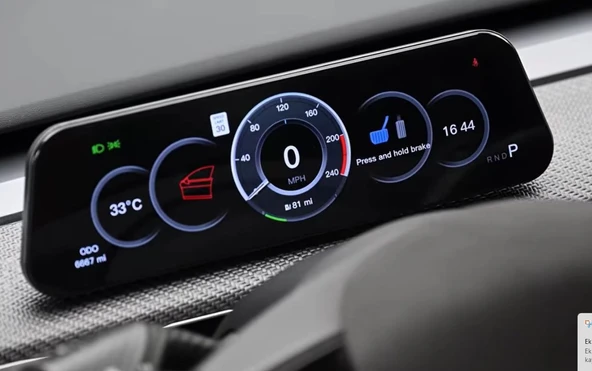 Tesla Model Y ve 3 Uyumlu Heads-Up Display Monitör 9,6'' ürün görseli 1
