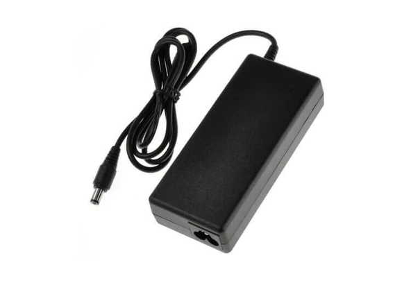 Toshiba Satellite C855-1R1 PSCBYE-00T00JTE  Adaptör Şarj Aleti ürün görseli 1