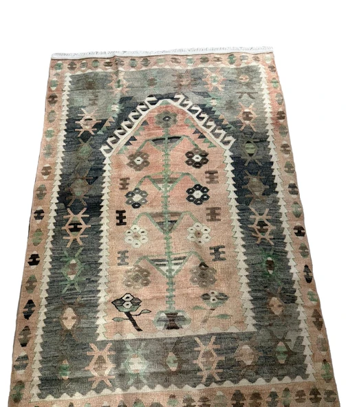 Püsküllü Kilim Desenli Halı 150x230 cm ürün görseli 1