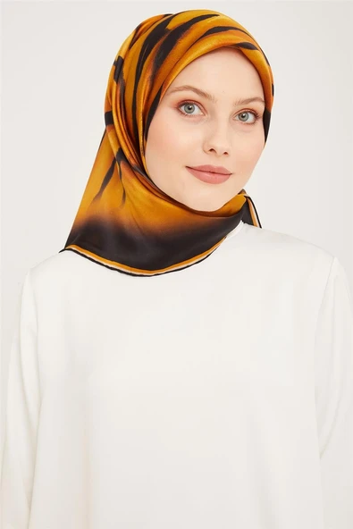 9020 ARMİNE EŞARP - Resim 2