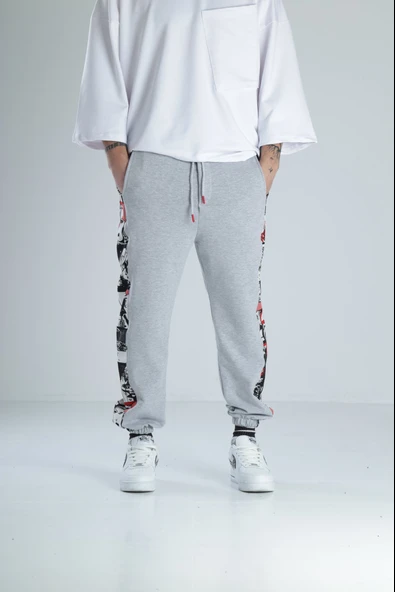 Çizgi Roman Detaylı Gri Jogger Pantolon COC2350 ürün görseli 1