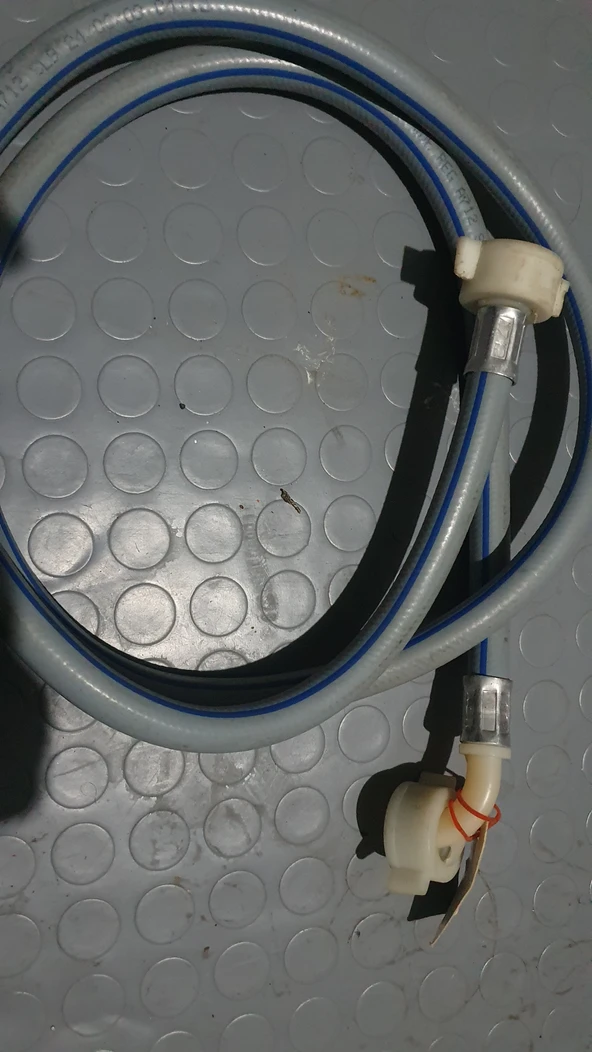 Çamaşır bulaşık makinesi hortum 1.5 metre ikinci el ürün görseli 1