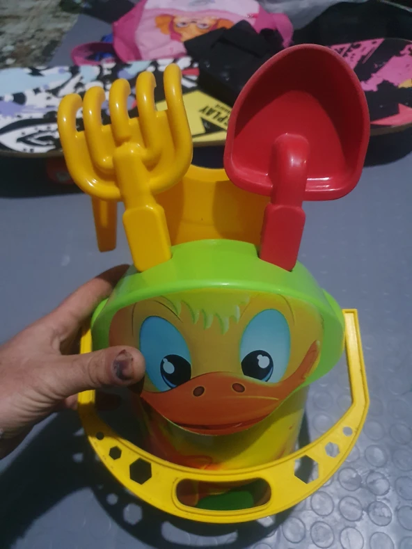 Çocuk plaj kova seti fotoğraftaki set ürün görseli 1