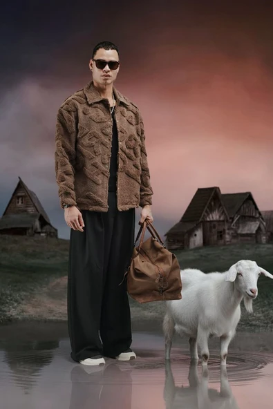 Oversize Önü Çıtçıt Kapamalı Astarsız Ve Cepsiz Peluş Ceket ürün görseli 1