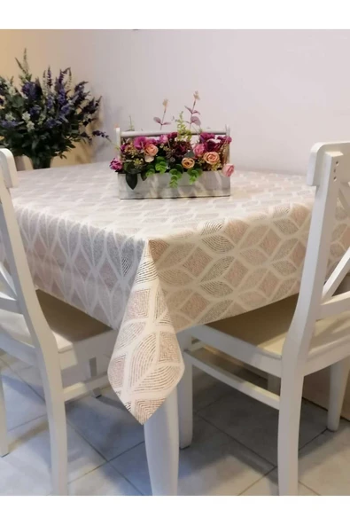 ELYAFLI PVC MUŞAMBA DESENLİ SİLİNEBİLİR MASA ÖRTÜSÜ ürün görseli 1
