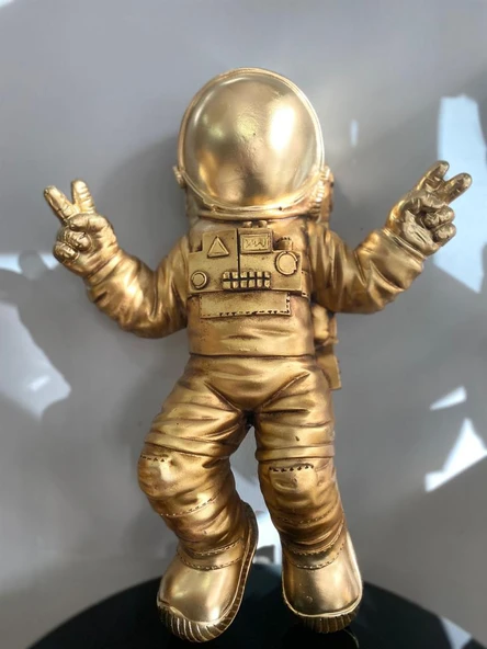 Dekoratif Dev Astronot Heykeli - Duvar Modeli Biblo (47x35cm) - Resim 2