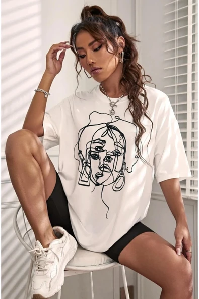 BYCOOLMEN MoonLife Kadın Kırmızı Yüz Baskı Detaylı Oversize T-shirt kırmızırenklileryüzdetaylı ürün görseli 1
