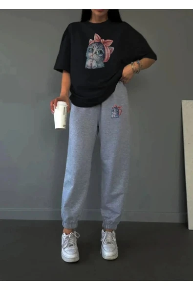 Modern Moda Sevimli Kedi Siyah T-Shirt Gri Eşofman Altı Jogger - Alt Üst Eşofman Takımı Bisiklet Yaka ürün görseli 1