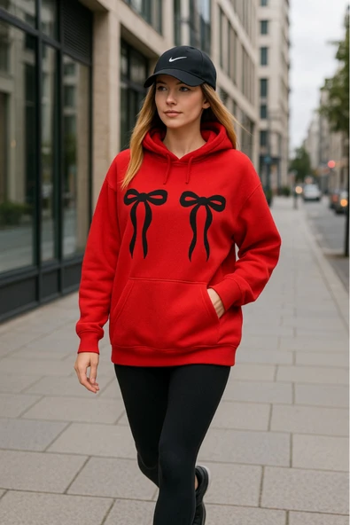 KOZİA OUTDOORS kurdela baskılı kadın kapuson basic swaetşhirt ürün görseli 1