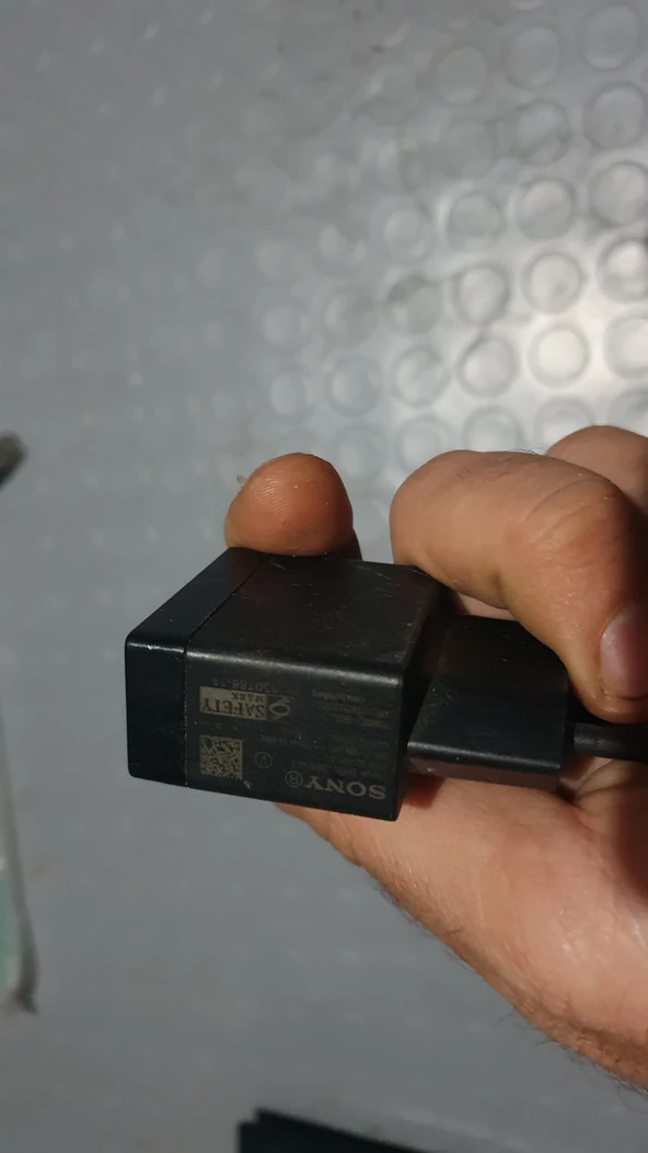 Sony adaptör usb adaptör 1.5 A ikinci el sağlam ürün görseli 1