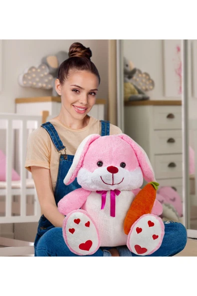 Özgüner Oyuncak Sevimli 80 Cm Elinde Havuç Tutan Tavşan ürün görseli 1