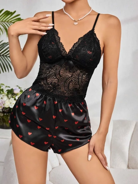 Kadın Siyah Kırmızı Kalp Desenli Saten Şort Pijama Takımı 2232 ürün görseli 1