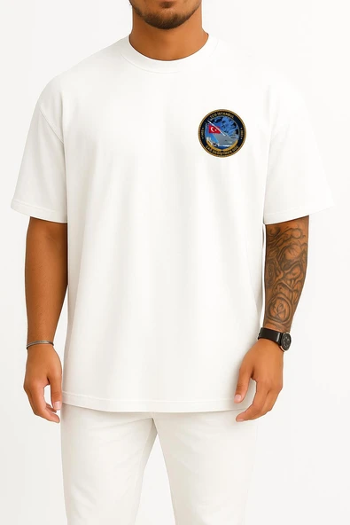 Oversize Tcg İstanbul - F515 Cep ve Sırt Tasarımlı Unisex T-Shirt ürün görseli 1