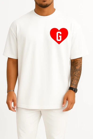 Oversize Kalp İçinde G Harfi Cep Tasarımlı Unisex T-Shirt ürün görseli 1