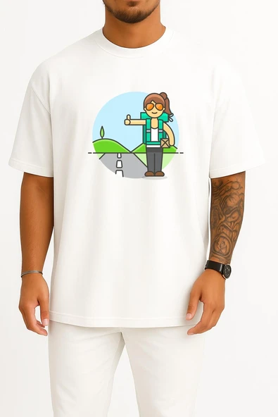 Oversize Otostop Gezgin Kadın - Traveller Göğüs Tasarımlı Unisex T-Shirt ürün görseli 1