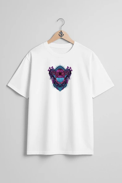 Oversize Wolf Head With Antique Engraving Ornament Göğüs Tasarımlı Unisex T-Shirt ürün görseli 1