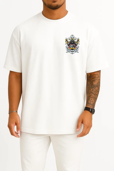 Oversize Mustache Skull Pirate Cep ve Sırt Tasarımlı Unisex T-Shirt ürün görseli 1