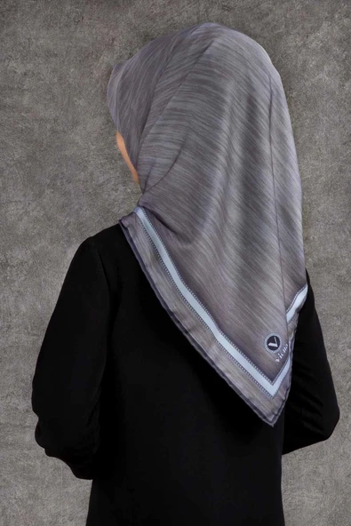 Twill Efektli Bordür Desenli Gümüş Renkli 90x90 Eşarp (İpek İçermez) Dikim Şekli : El Dikişi ürün görseli 1