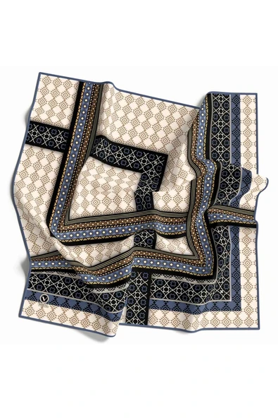 Twill Etnik Desenli Bebe Mavisi Renkli 90x90 Eşarp (İpek İçermez) Kenar Dikiş Şekli El Dikişli ürün görseli 1