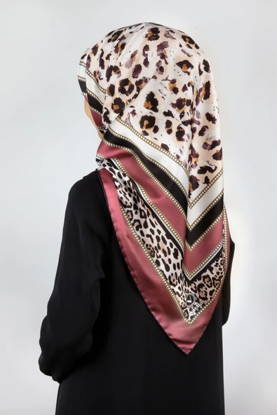 Twill Kemerli ve Leopar Desenli Gül Kurusu Renkli 90x90 Eşarp (İpek İçermez) Dikim Şekli : El Dikişi ürün görseli 1