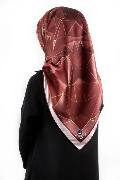 Twill Geometrik Desenli Gül Kurusu Renkli 90x90 Eşarp (İpek İçermez) Kenar Dikiş Şekli El Dikişli ürün görseli 1