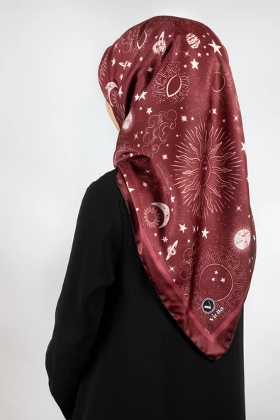 Twill Galaksi Desenli Bordo Renkli 90x90 Eşarp (İpek İçermez) Dikim Şekli : El Dikişi ürün görseli 1