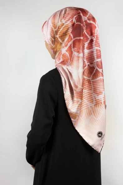 Twill Degradeli Ve Zürafa Desenli Bakır Renkli 90x90 Eşarp (İpek İçermez) Kenar Dikiş Şekli El Dikişli ürün görseli 1
