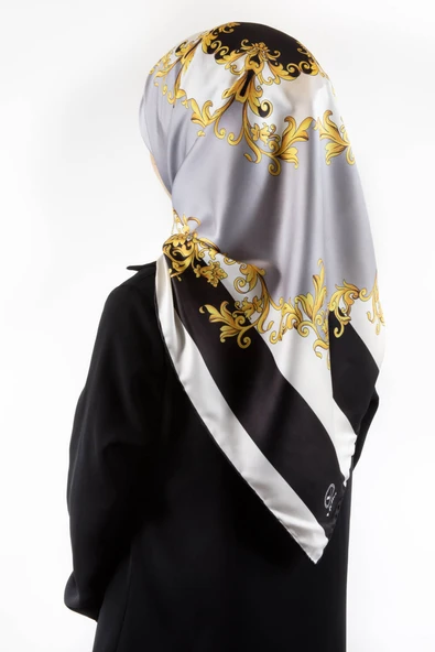 Twill Çizgili Barok Desenli Gümüş Renkli 90x90 Eşarp (İpek İçermez) Kenar Dikiş Şekli El Dikişli ürün görseli 1