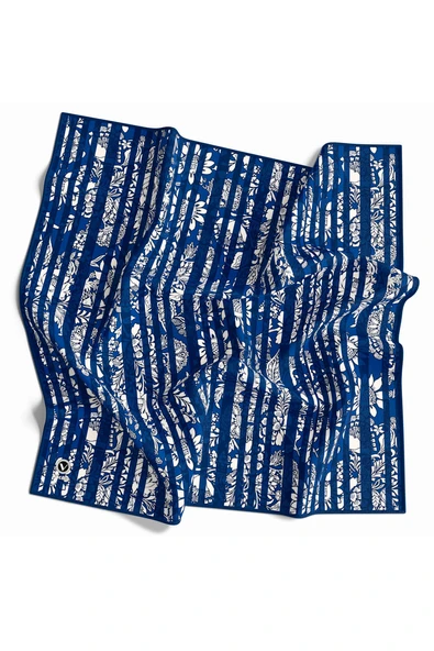 Twill Batik Şal Desenli Lacivert Renkli 90x90 Eşarp (İpek İçermez) Kenar Dikiş Şekli El Dikişli ürün görseli 1