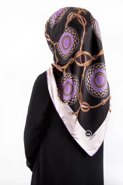 Twill Kemerli Ve Geometrik Desenli Lila Renkli 90x90 Eşarp (İpek İçermez) Kenar Dikiş Şekli El Dikişli ürün görseli 1