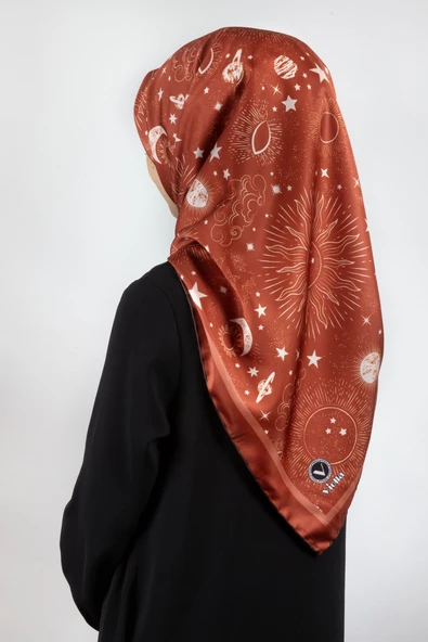 Twill Galaksi Desenli Taba Renkli 90x90 Eşarp (İpek İçermez) Dikim Şekli : El Dikişi ürün görseli 1