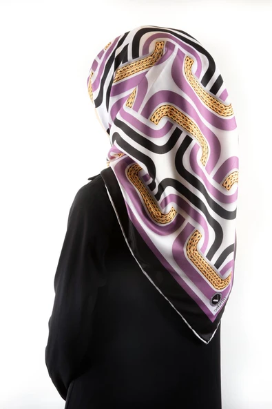 Twill Geometrik Zincir Desenli Lila Renkli 90x90 Eşarp (İpek İçermez) Kenar Dikiş Şekli El Dikişli ürün görseli 1