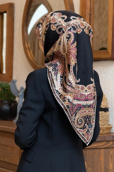 %100 Twill İpek Şal Desenli Siyah - Bordo Renkli 90x90 Eşarp Dikim Şekli : El Dikişi ürün görseli 1