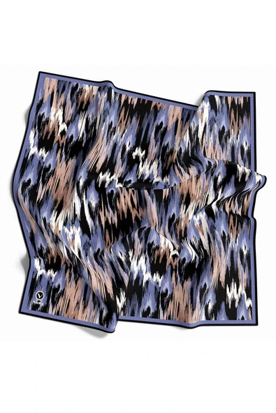 Twill Fırça Desenli Bebe Mavisi Renkli 90x90 Eşarp (İpek İçermez) Kenar Dikiş Şekli El Dikişli ürün görseli 1
