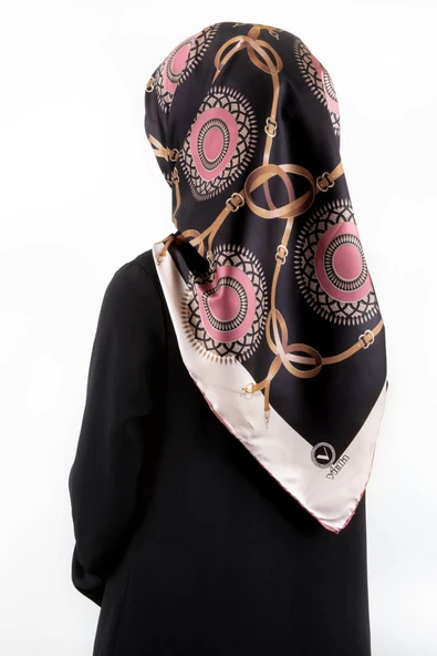 Twill Kemerli Ve Geometrik Desenli Gül Kurusu Renkli 90x90 Eşarp (İpek İçermez) Kenar Dikiş Şekli El Dikişli ürün görseli 1