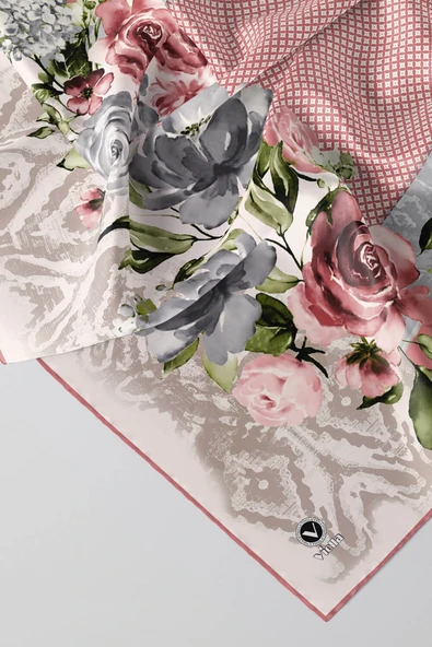 Twill Çiçek Desenli Pudra  Renkli 90x90 Eşarp (İpek İçermez) Kenar Dikiş Şekli El Dikişli ürün görseli 1