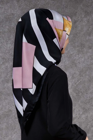 Twill Çizgili ve Gold Desenli Siyah - Pudra Renkli 90x90 Eşarp (İpek İçermez) Kenar Dikiş Şekli El Dikişli ürün görseli 1