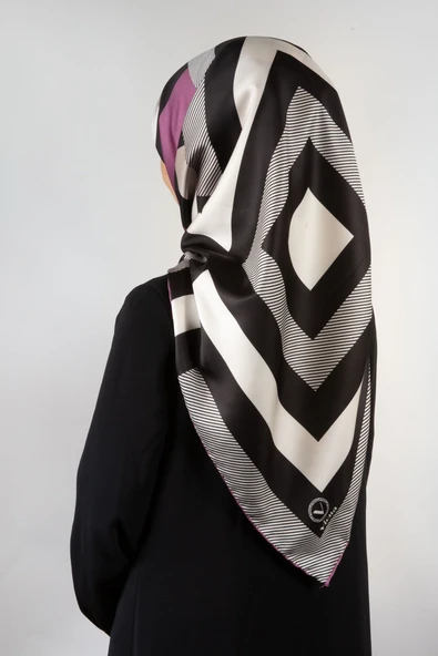 Twill Geometrik Desenli Lila Renkli 90x90 Eşarp (İpek İçermez) Dikim Şekli : El Dikişi ürün görseli 1